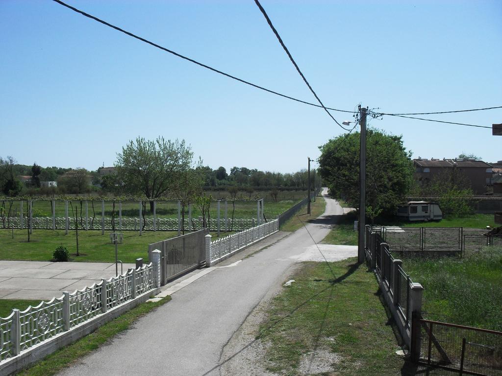 Kastrati Apartments Улцин Стая снимка
